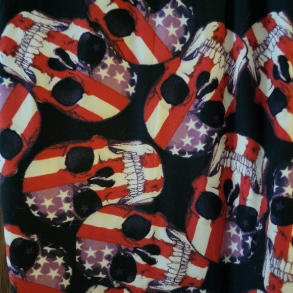 TC2 lularoe leggings - Picture 2 of 2